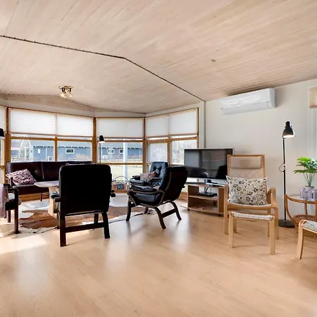 Awesome In Knebel With 4 Bedrooms And Internet Nyaraló *