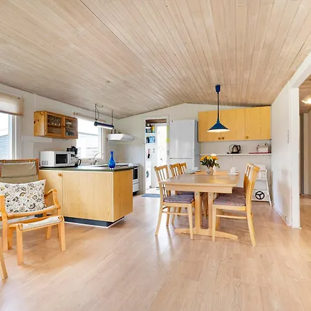 Holiday home Awesome In Knebel With 4 Bedrooms And Internet *